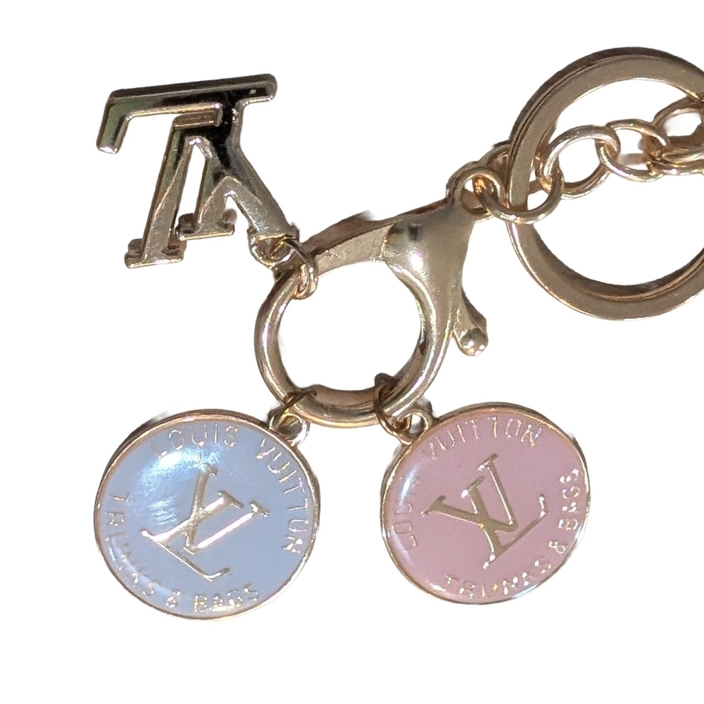 Authentic Louis Vuitton Trunks & Bags Charms plus An Extra! - Picture 4 of 9